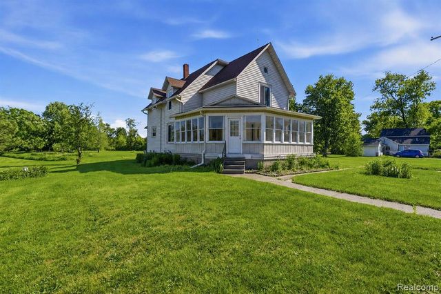 7219 Main, Smiths Creek, MI 48074