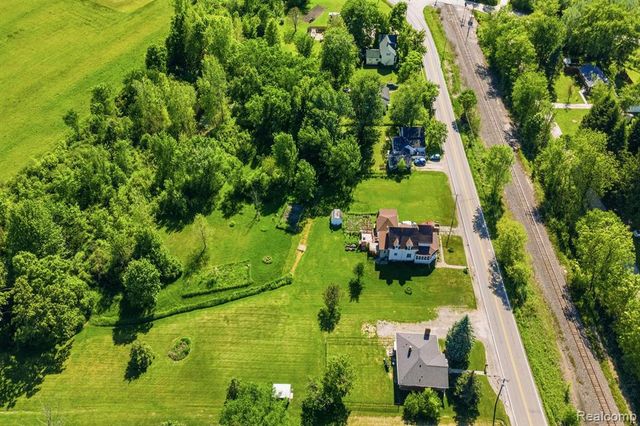 7219 Main, Smiths Creek, MI 48074