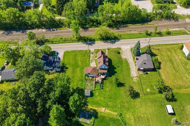 7219 Main, Smiths Creek, MI 48074