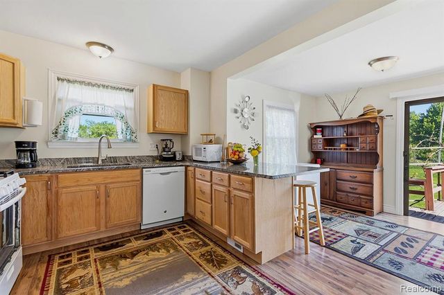 7219 Main, Smiths Creek, MI 48074