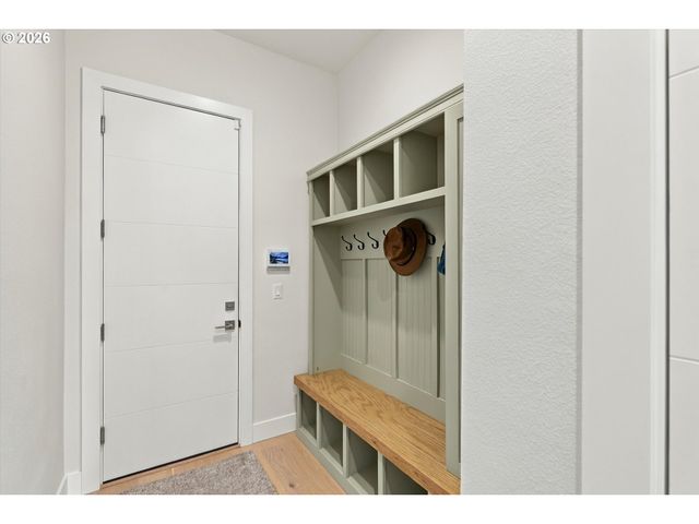 309 W FIR Loop, Washougal, WA 98671