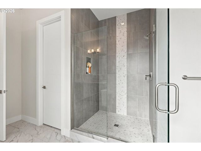 309 W FIR Loop, Washougal, WA 98671
