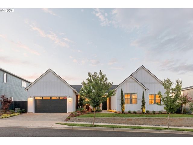309 W FIR Loop, Washougal, WA 98671