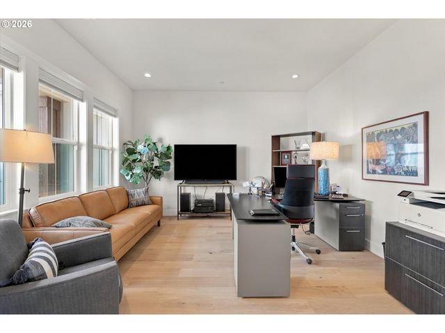 309 W FIR Loop, Washougal, WA 98671