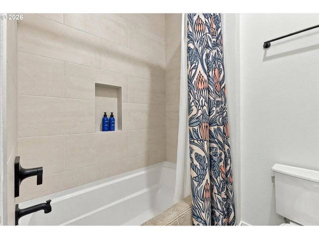 309 W FIR Loop, Washougal, WA 98671