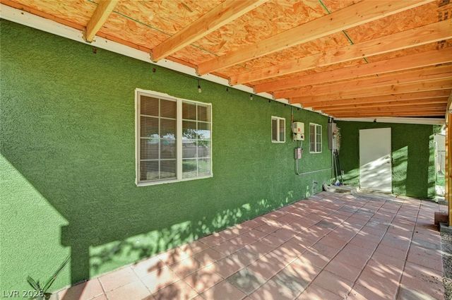 1720 East Carson Avenue, Las Vegas, NV 89101