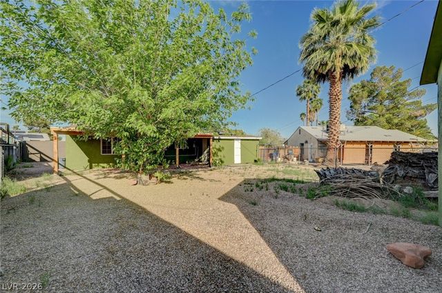 1720 East Carson Avenue, Las Vegas, NV 89101