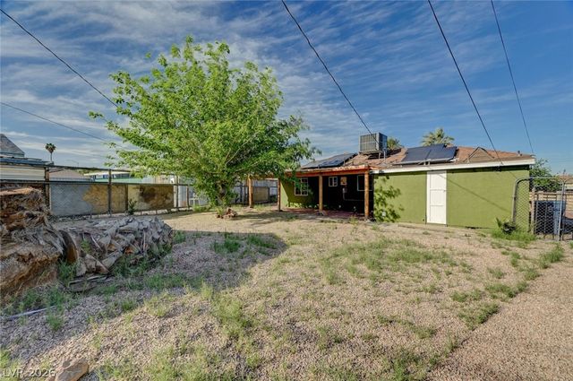 1720 East Carson Avenue, Las Vegas, NV 89101