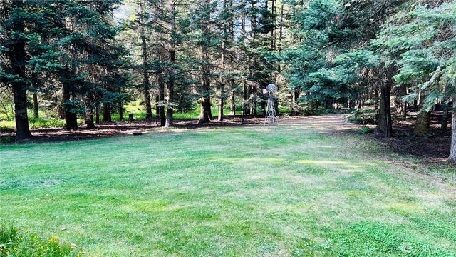 7010 W Dahl Road, Deer Park, WA 99006