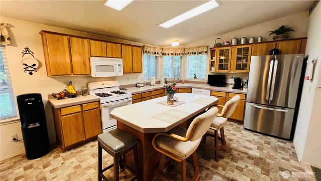 7010 W Dahl Road, Deer Park, WA 99006