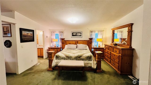 7010 W Dahl Road, Deer Park, WA 99006