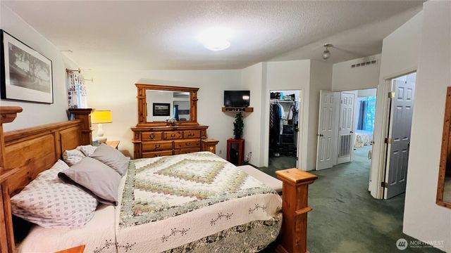 7010 W Dahl Road, Deer Park, WA 99006