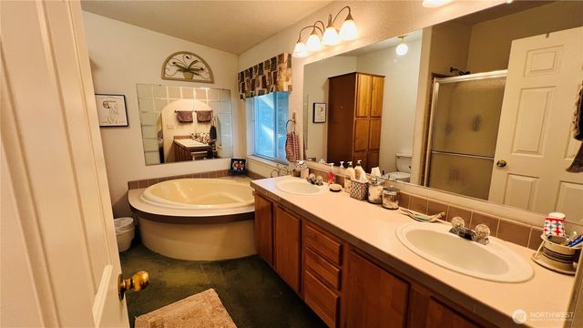 7010 W Dahl Road, Deer Park, WA 99006