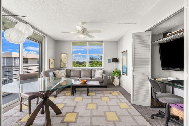 545 Oaks Lane 501, Pompano Beach, FL 33069