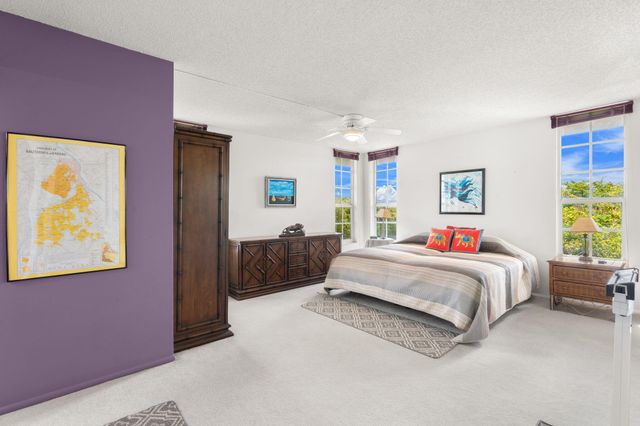 545 Oaks Lane 501, Pompano Beach, FL 33069