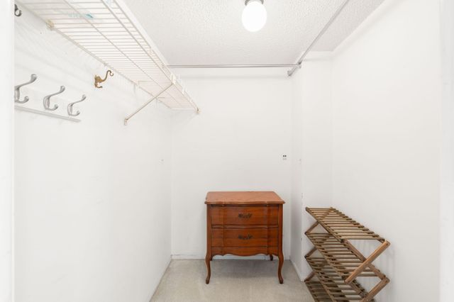 545 Oaks Lane 501, Pompano Beach, FL 33069