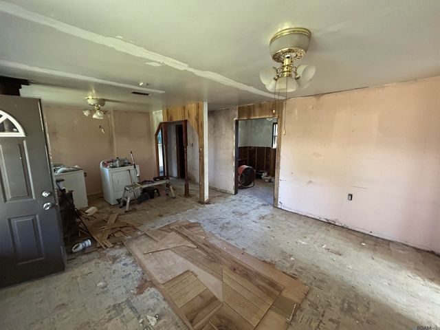 8081 La Hwy 961, Clinton, LA 70722