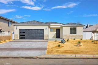 13525 Sea Gull Dr, Victorville, CA 92395