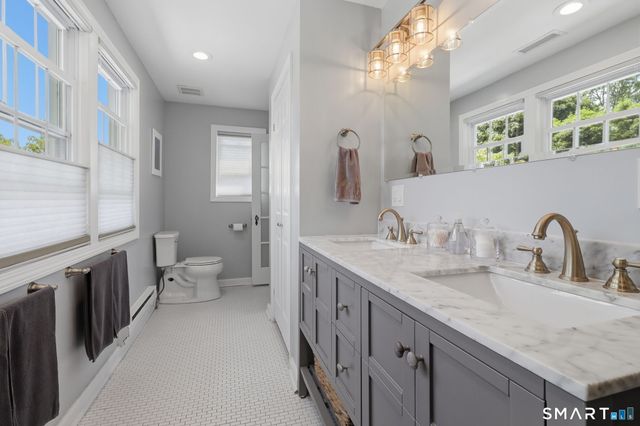 19 Crestview Avenue, Stamford, CT 06907