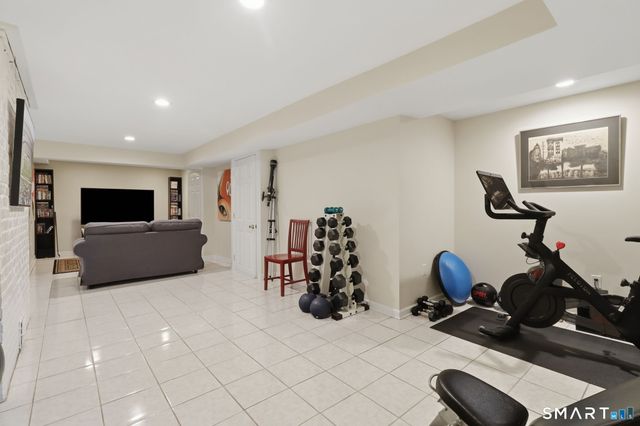 19 Crestview Avenue, Stamford, CT 06907