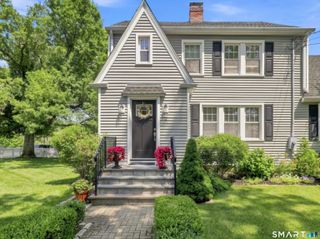 19 Crestview Avenue, Stamford, CT 06907