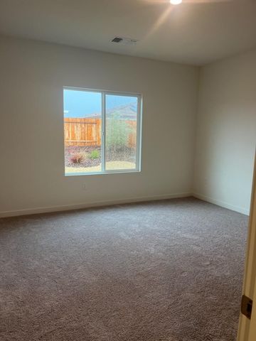 1100 Droitwich Spa, Bakersfield, CA 93007