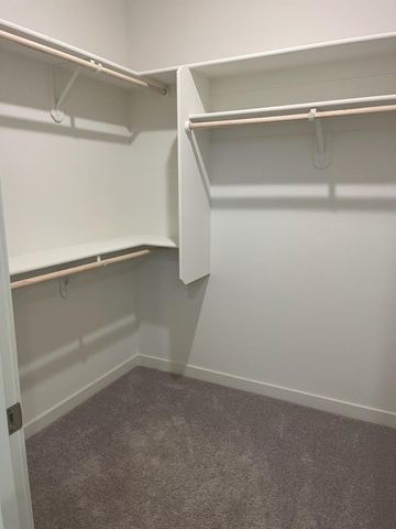 1100 Droitwich Spa, Bakersfield, CA 93007