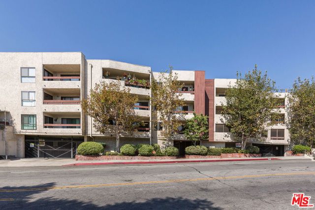 1037 N Vista Street 301, Los Angeles, CA 90046