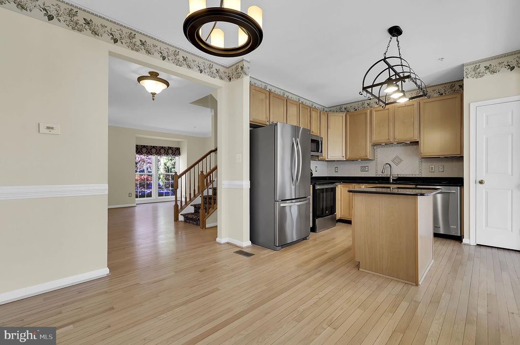 Image 10 of property listing at 9424 BERKLEY LN, Frederick, MD 21701