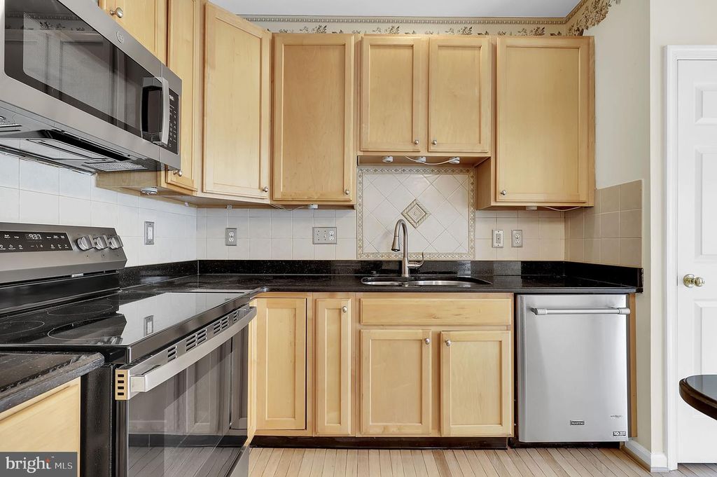 Image 14 of property listing at 9424 BERKLEY LN, Frederick, MD 21701