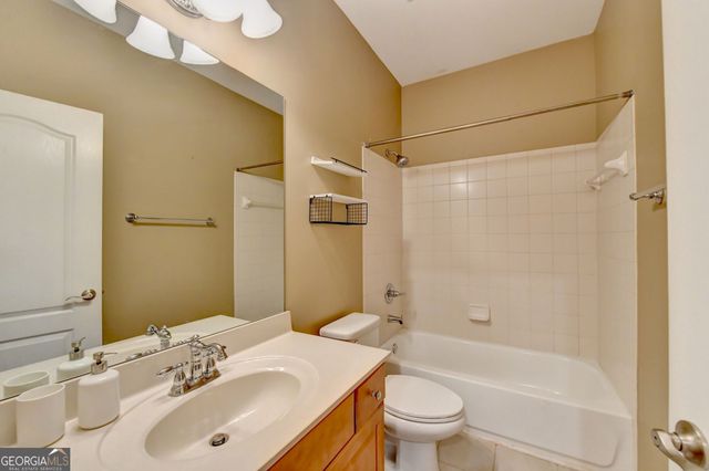 2213 HAMILTON MILL Parkway, Dacula, GA 30019