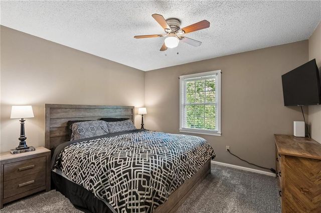 1506 Hawthorn Circle, Pleasant Hill, MO 64080