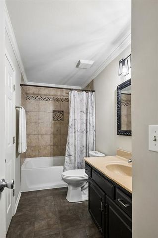 1506 Hawthorn Circle, Pleasant Hill, MO 64080