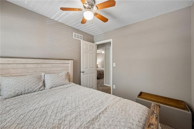 1506 Hawthorn Circle, Pleasant Hill, MO 64080