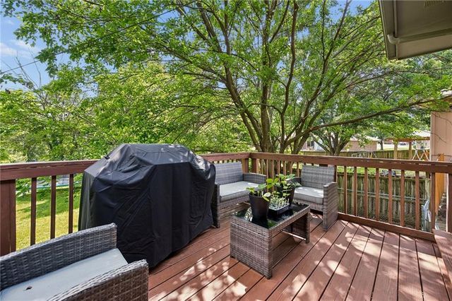 1506 Hawthorn Circle, Pleasant Hill, MO 64080