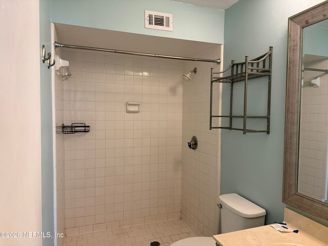 3389 EXCALIBUR Way, Jacksonville, FL 32223