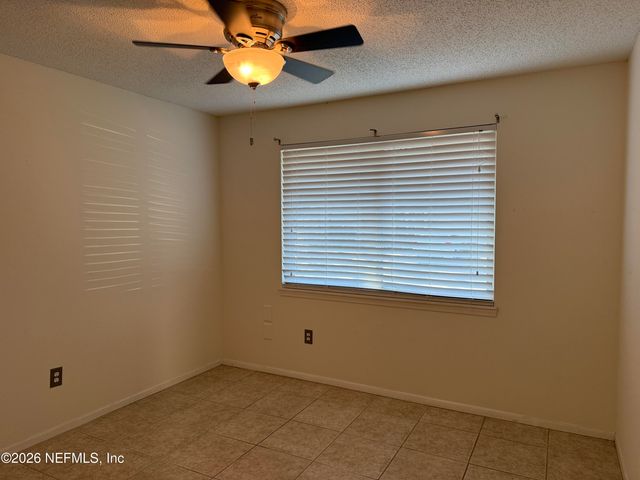 3389 EXCALIBUR Way, Jacksonville, FL 32223