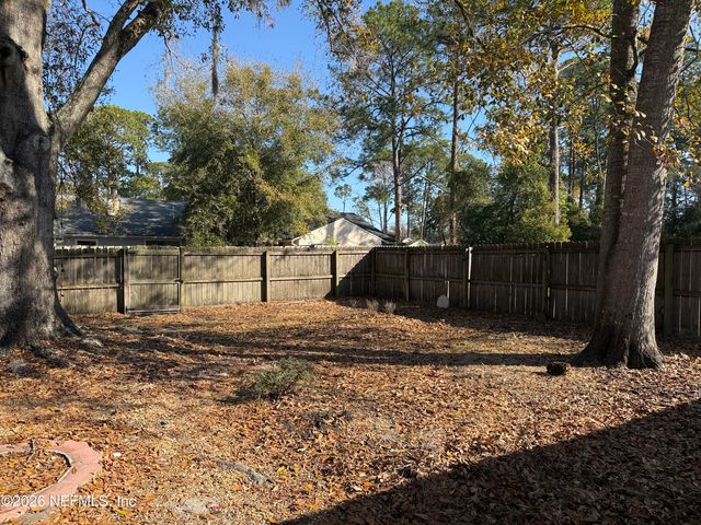 3389 EXCALIBUR Way, Jacksonville, FL 32223