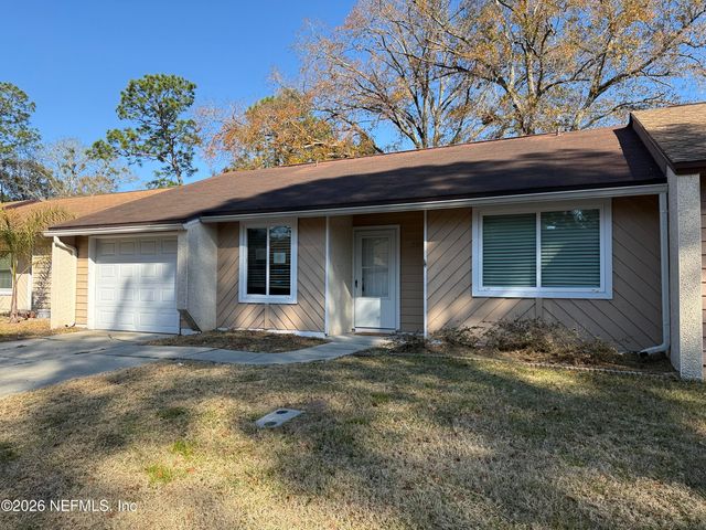 3389 EXCALIBUR Way, Jacksonville, FL 32223