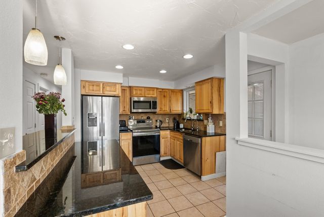 1404 E Gordon Ct, Spokane, WA 99207