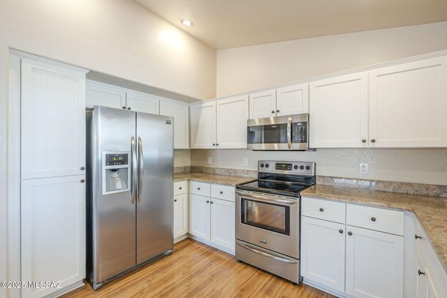 37514 S Desert Star Court, Tucson, AZ 85739