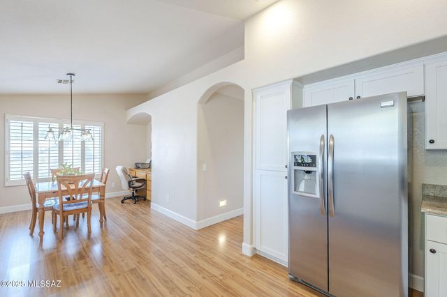 37514 S Desert Star Court, Tucson, AZ 85739