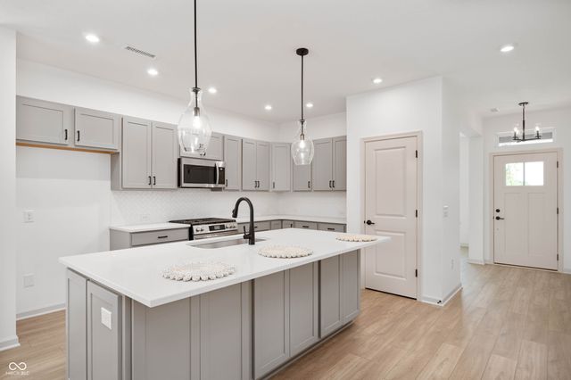 823 Possman Way, Westfield, IN 46074