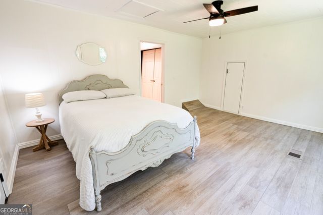 198 Timms Loop SE, Calhoun, GA 30701