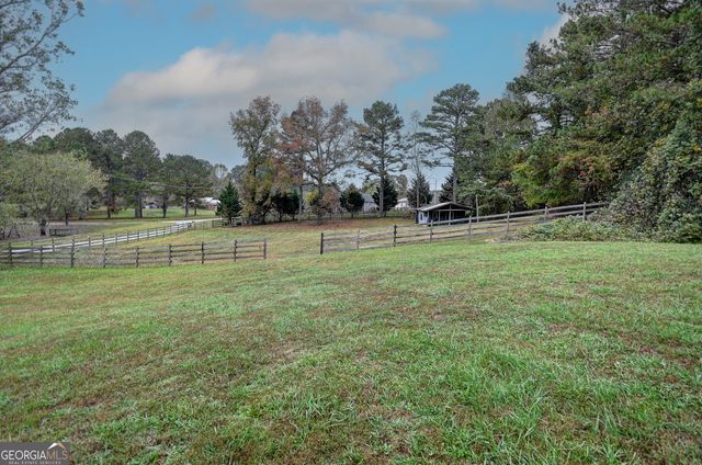 198 Timms Loop SE, Calhoun, GA 30701
