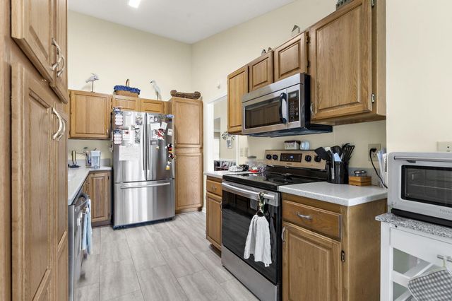 2422 Hansard Drive, North Charleston, SC 29406