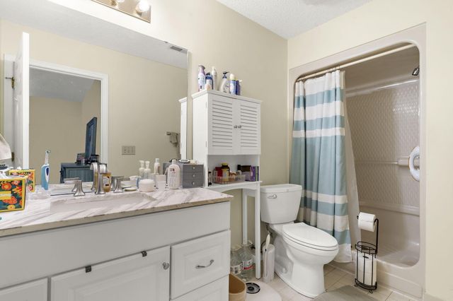 2422 Hansard Drive, North Charleston, SC 29406