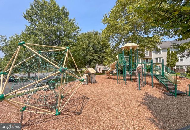 19511 CARAVAN DR, Germantown, MD 20874
