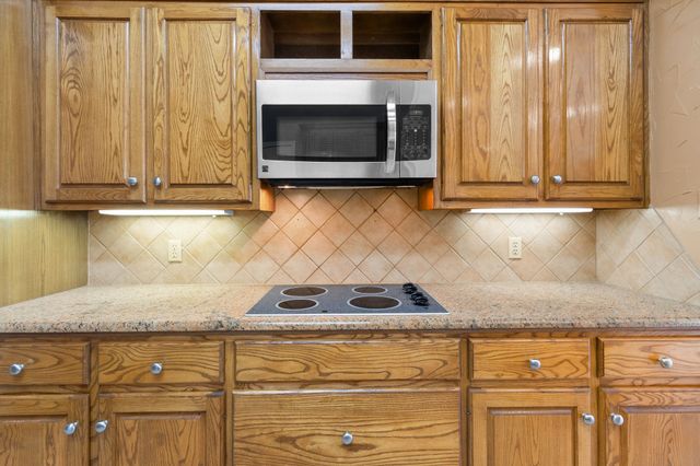 13 Timber Ridge Trail, Lorena, TX 76655