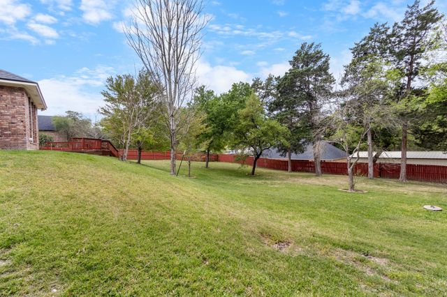 13 Timber Ridge Trail, Lorena, TX 76655